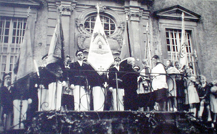 SB 1956 Fahnenweihe 0437